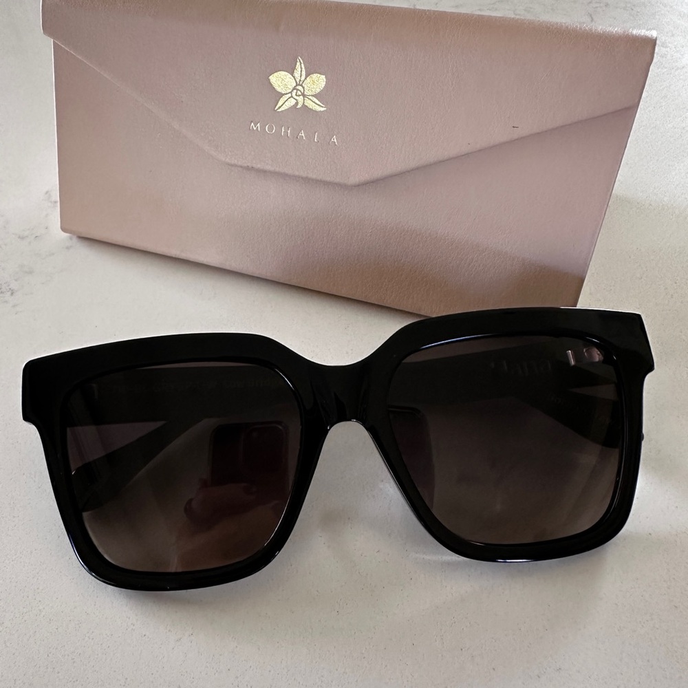 Black Oversized Sunglasses, low bridge, wide width